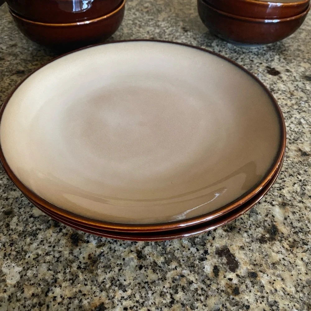 Sango Nova Brown 4933 Stoneware 2 Dinner Plates 4 Bowls Two Toned Dinnerware Set